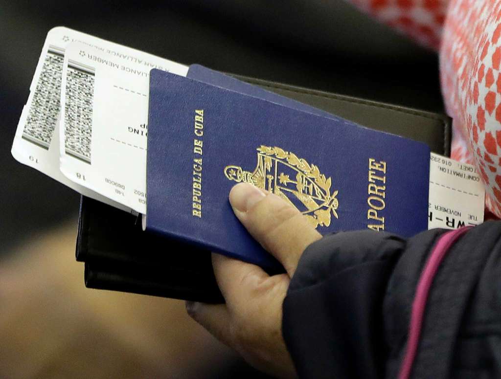 Hộ chiếu, visa rất cần thiết trong các chuyến bay quốc tế