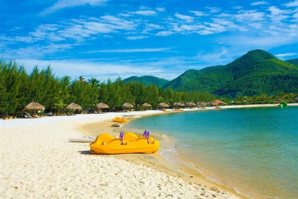 Biển Nha Trang xinh đẹp
