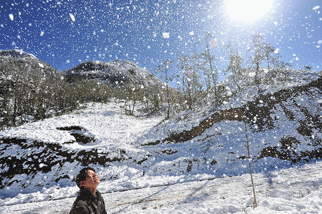 Đừng bỏ lỡ cơ hội ngắm tuyết rơi tuyệt đẹp trong tháng 12 này nhé!