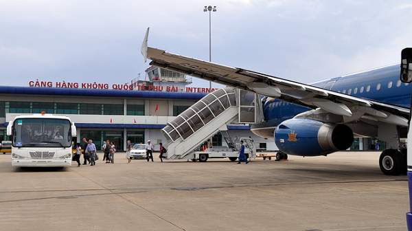 Sân bay Phú Bài 