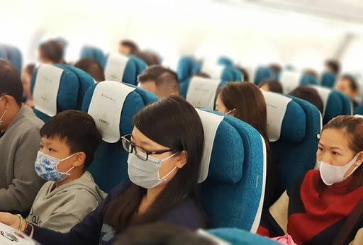 Tất cả hành khách bắt buộc đeo khẩu trang trong suốt quá trình bay