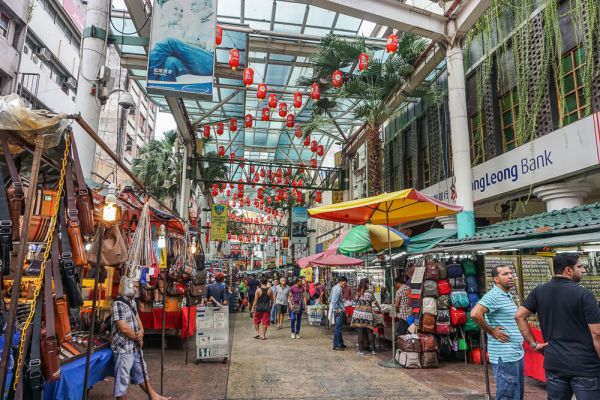 Chinatown là địa chỉ mua sắm thảo dược nổi tiếng ở Malaysia