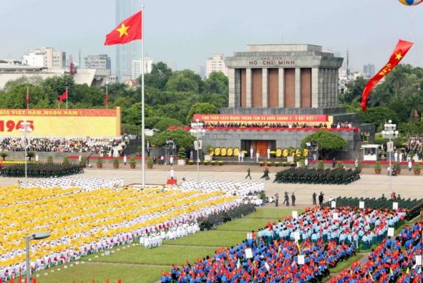 Quảng trường Ba Đình – Lăng Chủ tịch Hồ Chí Minh