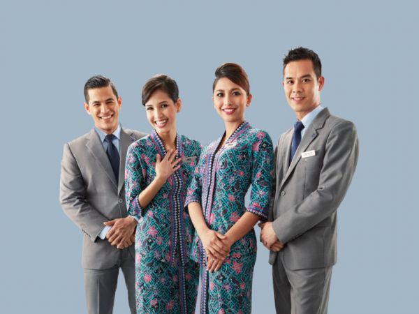 Đồng phục tiếp viên Malaisia Air