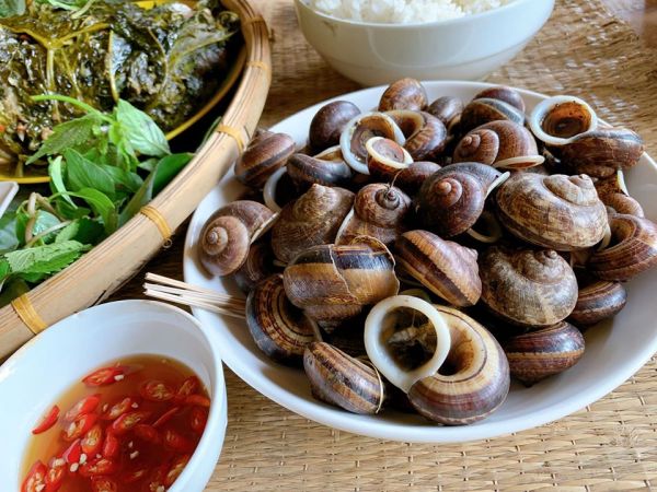 Ốc núi - Một trong những món ăn dân dã của Pù Luông hấp dẫn du khách