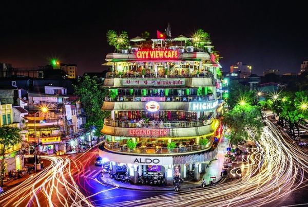 Vé máy bay Điện Biên Hà Nội khám phá Thủ đô về đêm