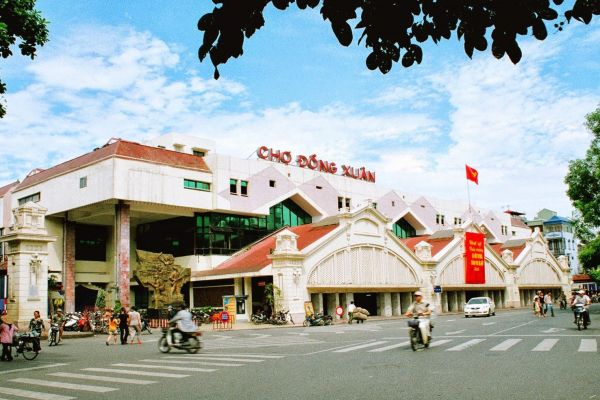 Chợ Đồng Xuân - Khu chợ sầm uất và nổi tiếng của Thủ Đô