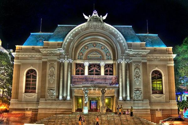 Nhà hát lớn Thành Phố - Thế giới nghệ thuật giữa lòng Sài Gòn