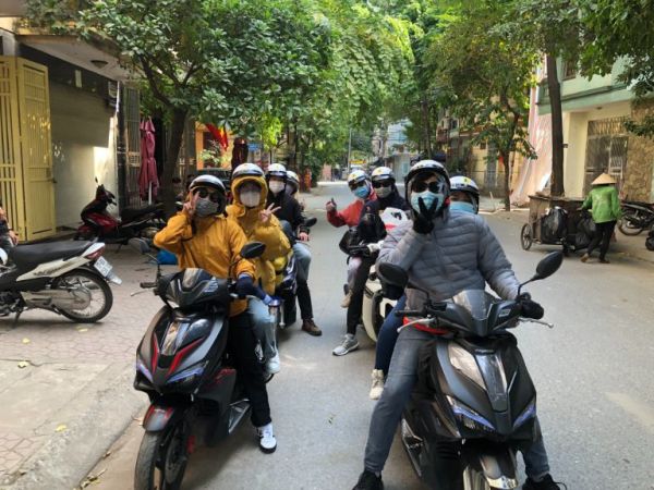 Khám phá Hà Nội bằng xe máy
