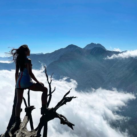 Cảnh quan thiên nhiên hùng vĩ níu chân người lữ khách trên đỉnh Nhìu Cồ San